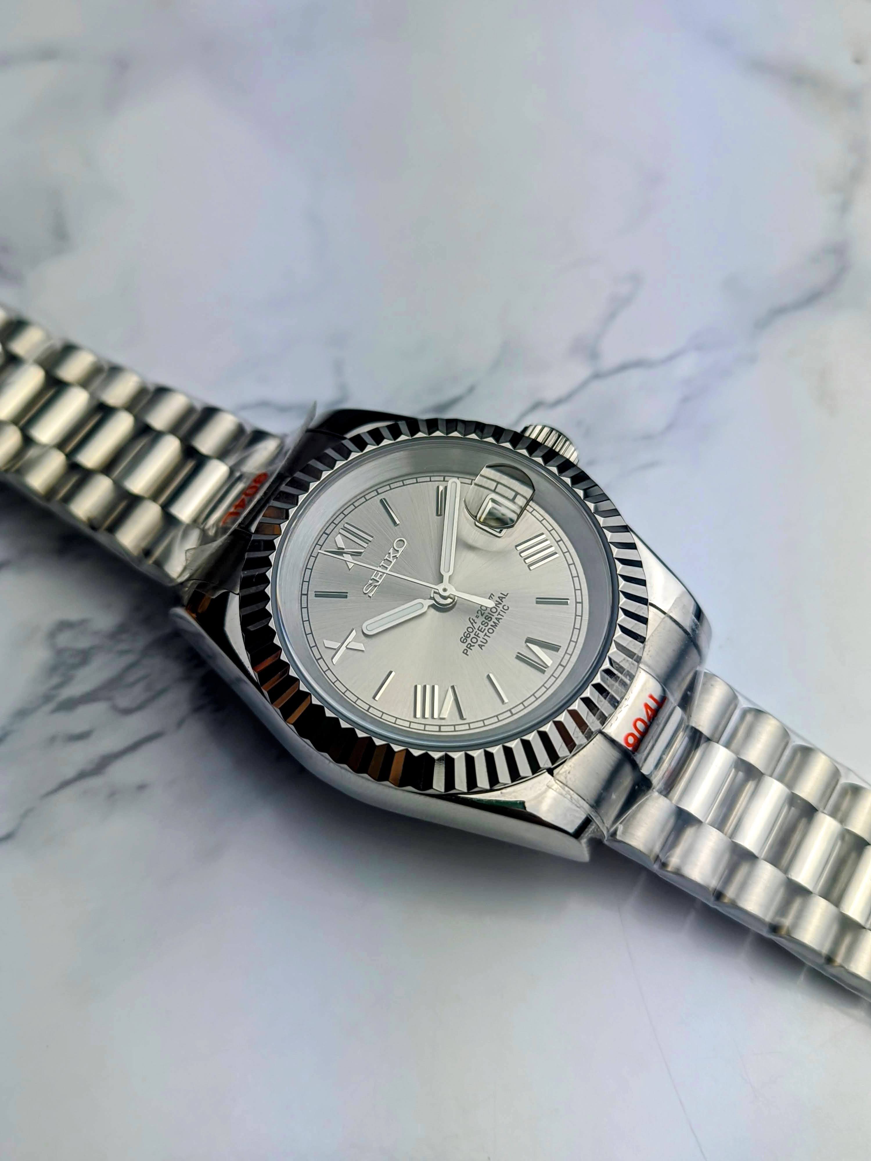 Champagne Roman Numeral Datejust NH35 Build
