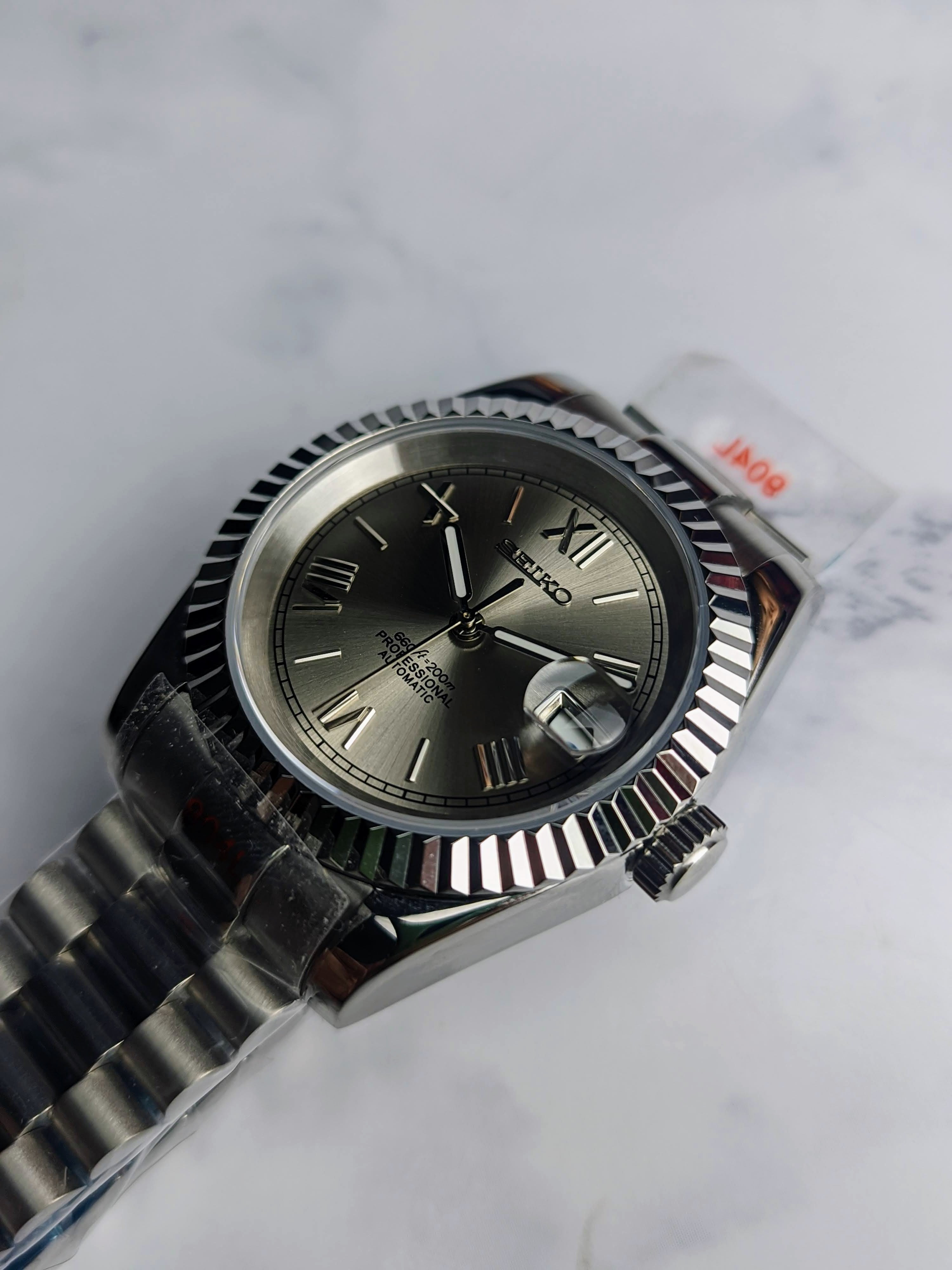 Champagne Roman Numeral Datejust NH35 Build