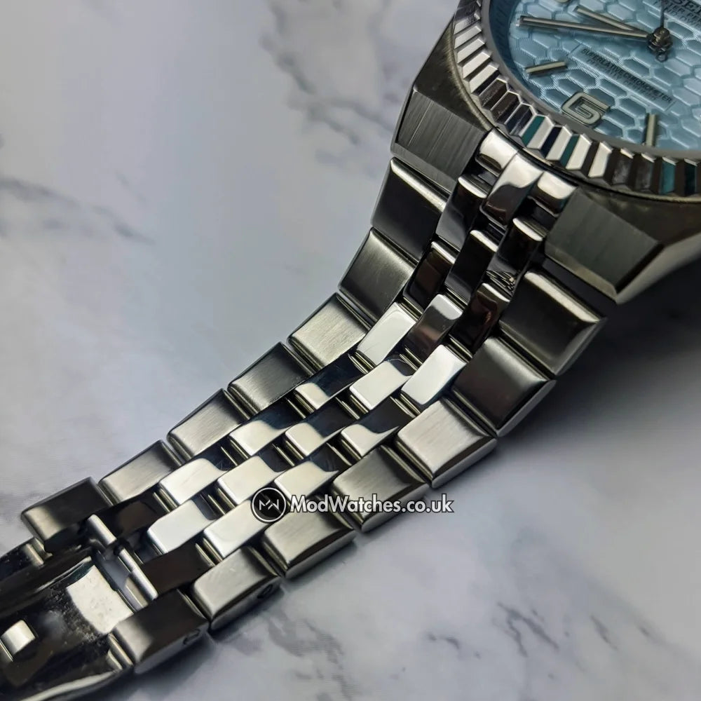Seiko Land Dweller Mod NH35 watch