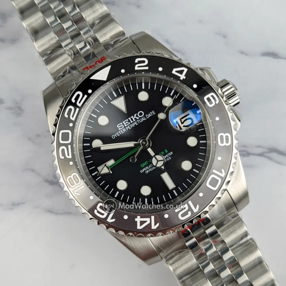 Bruce Wayne GMT Mod