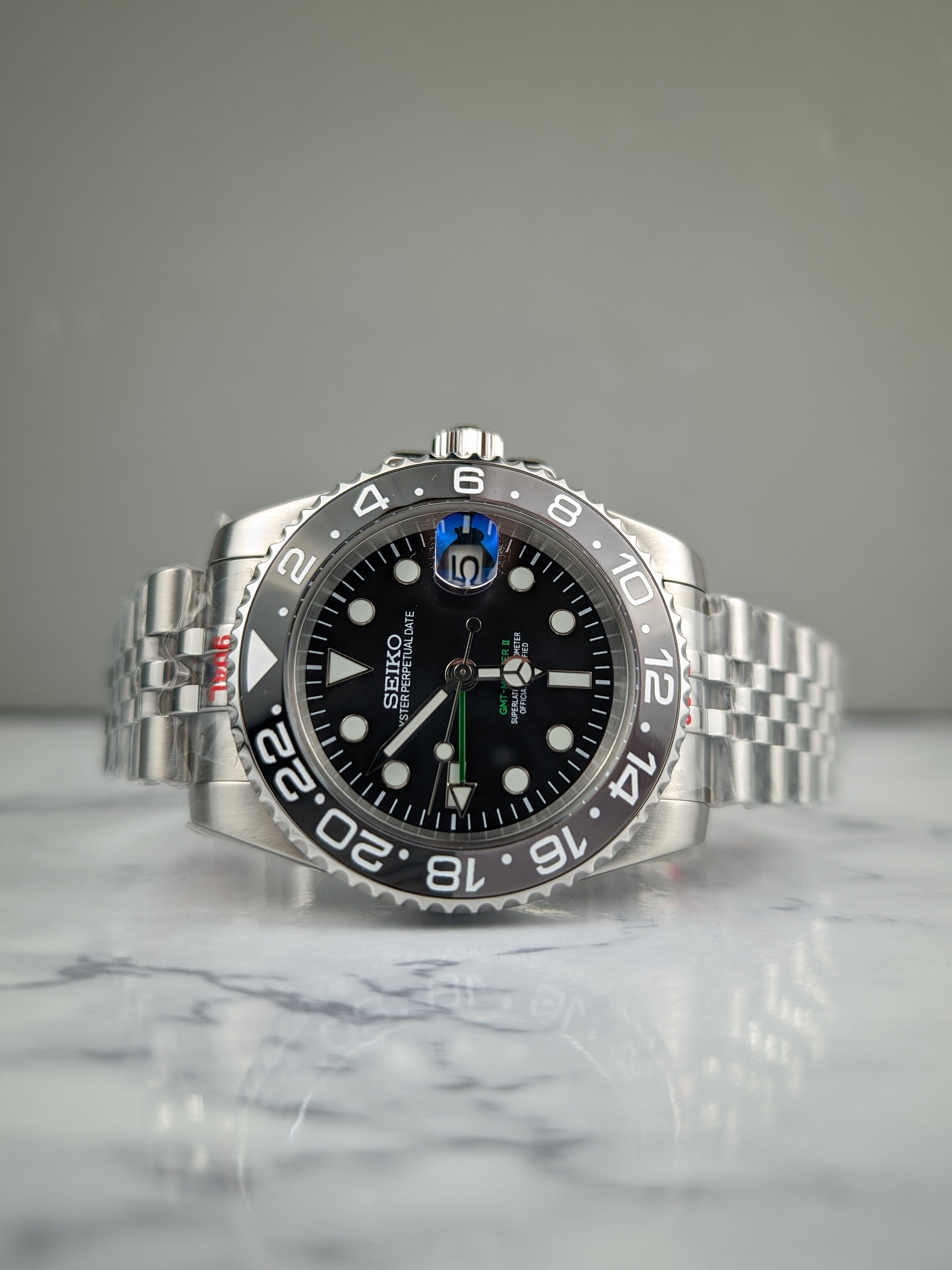 Bruce Wayne GMT Mod